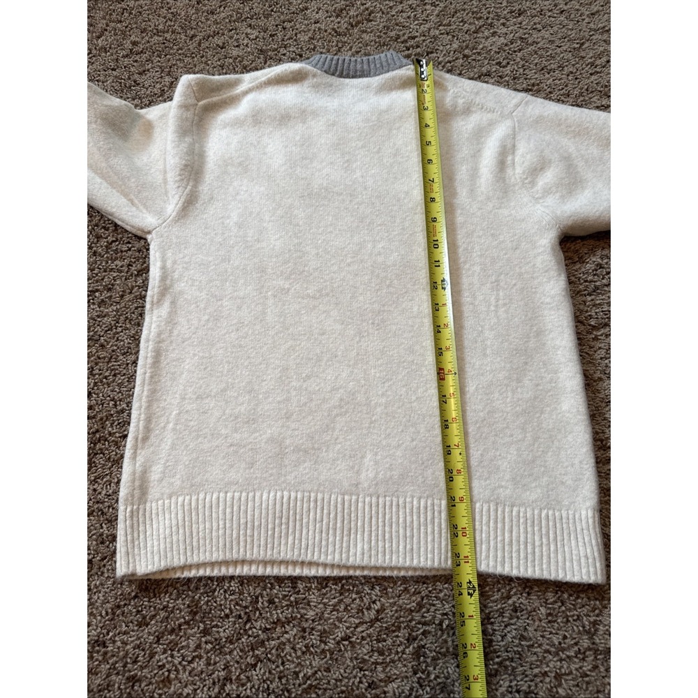 Uniqlo x KAWS Souffle Yarn Crewneck Sweater Size 13 Beige & Gray - Picture 7 of 8